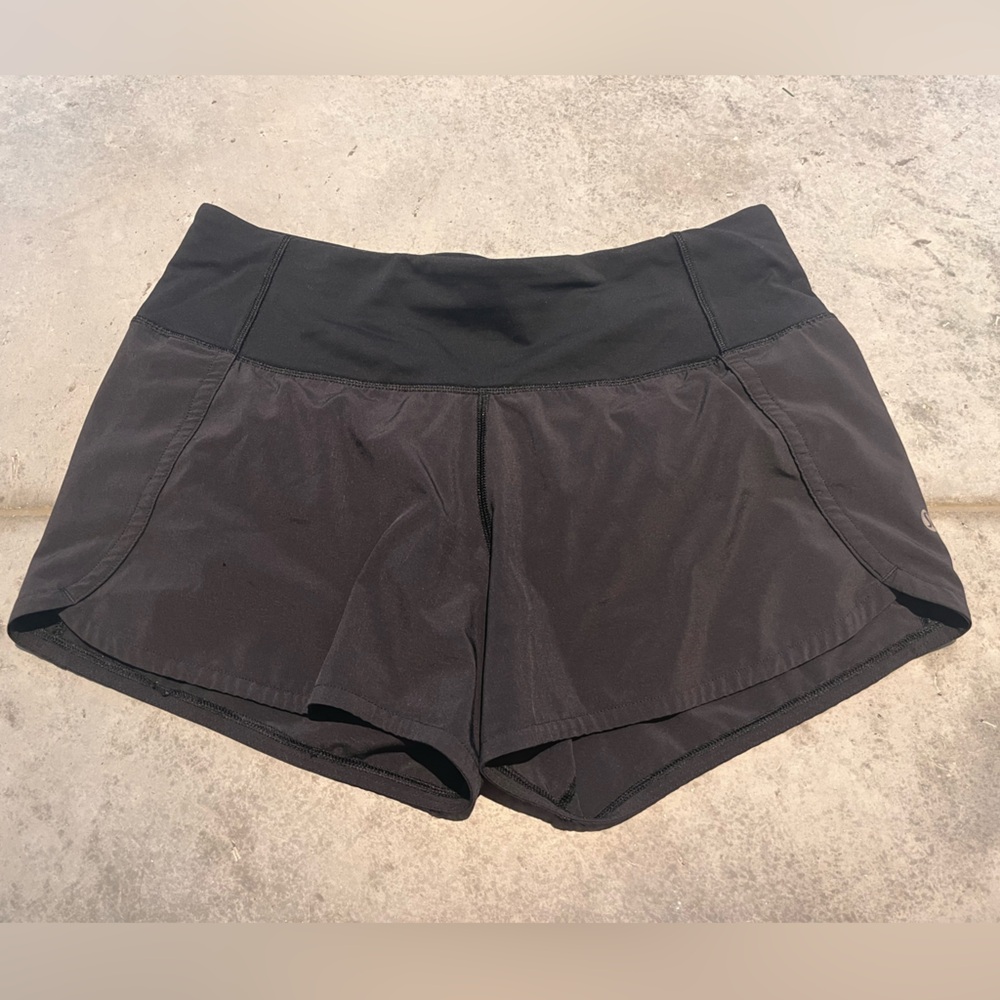 Lululemon speed up short 2.5 inch